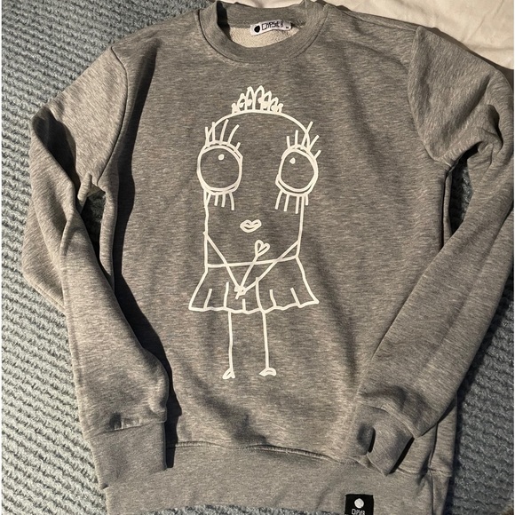 Qypster princess sweatshirt size medium - Picture 2 of 12